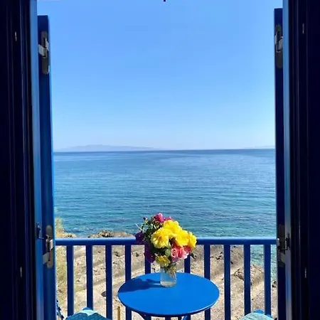 Cavos By The Sea *